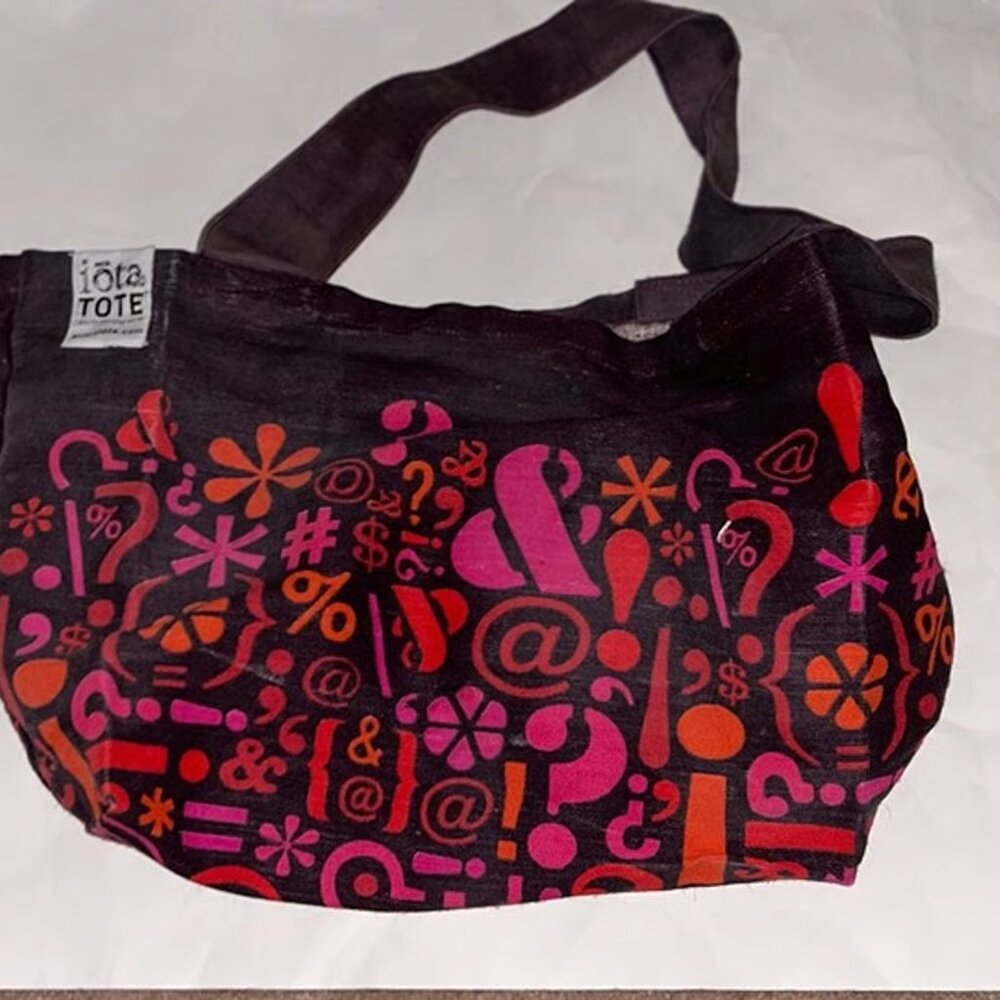 Sustainably-Made Iota Tote Bag with Strap - Only Used Once!